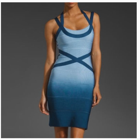 Stretta Dresses & Skirts - Stretta blue ombré Ciara dress size Medium